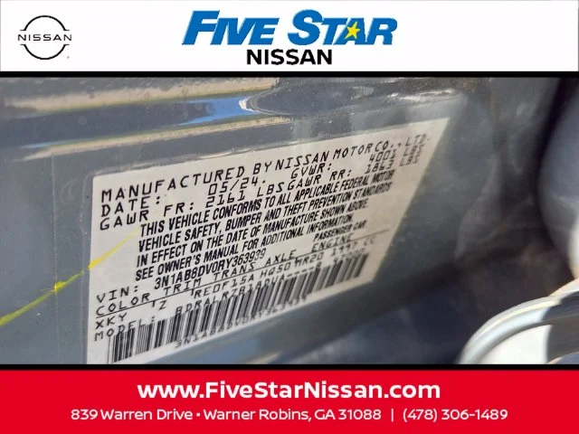 Used 2024 Gray Nissan SR image 19