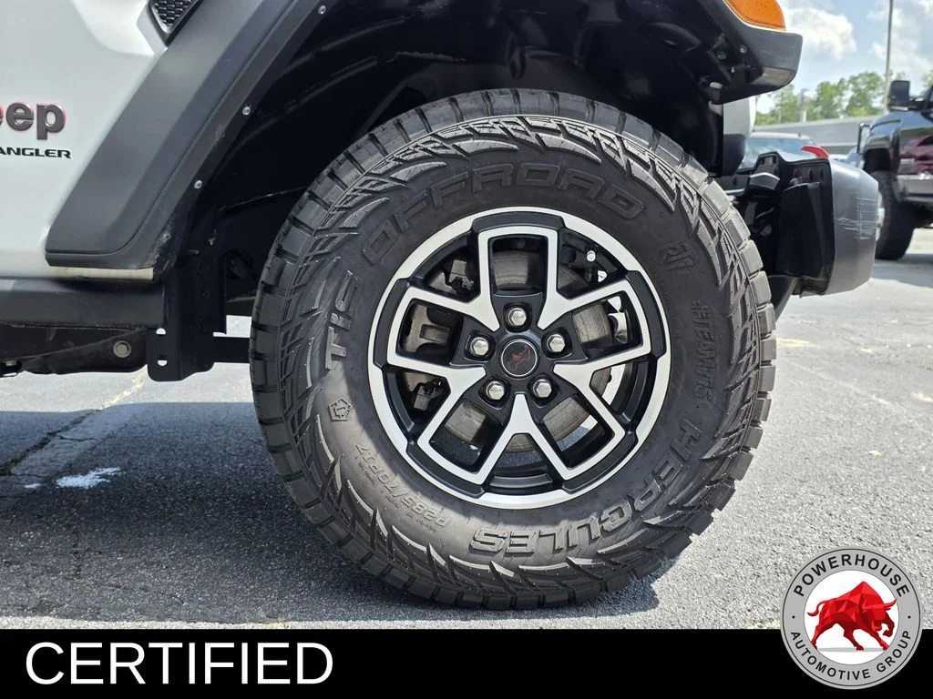 Used 2024 White Jeep Rubicon image 11