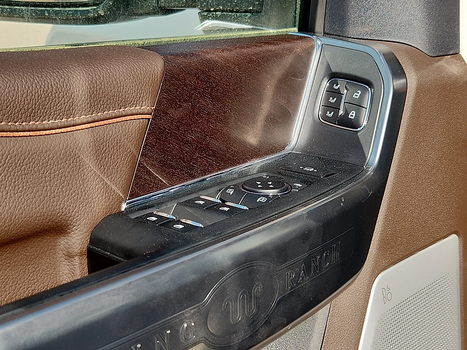 New 2026 Star White Metallic Tri-Coat Ford King Ranch image 15