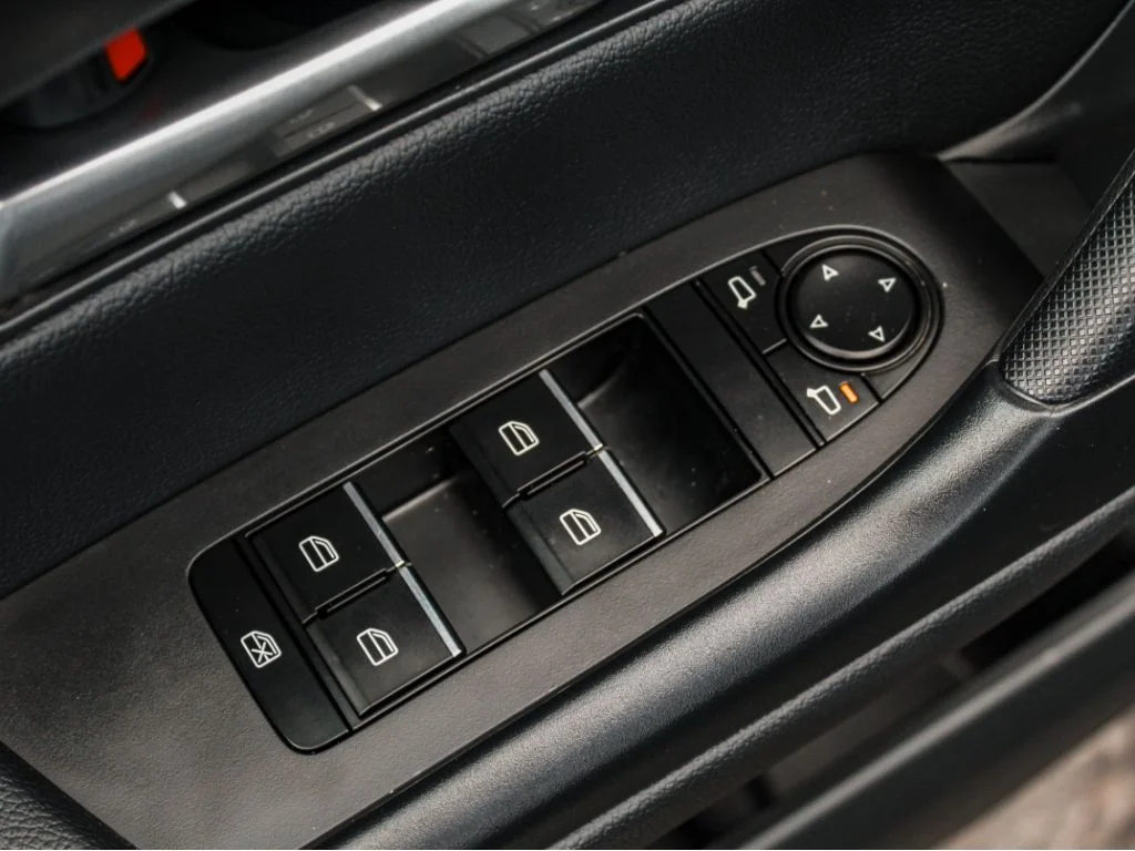 Used 2026 Bet Black Mica Mazda Premium image 9