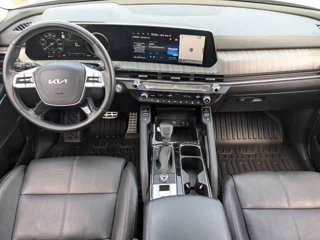 Used 2024 Silver Kia SX image 14