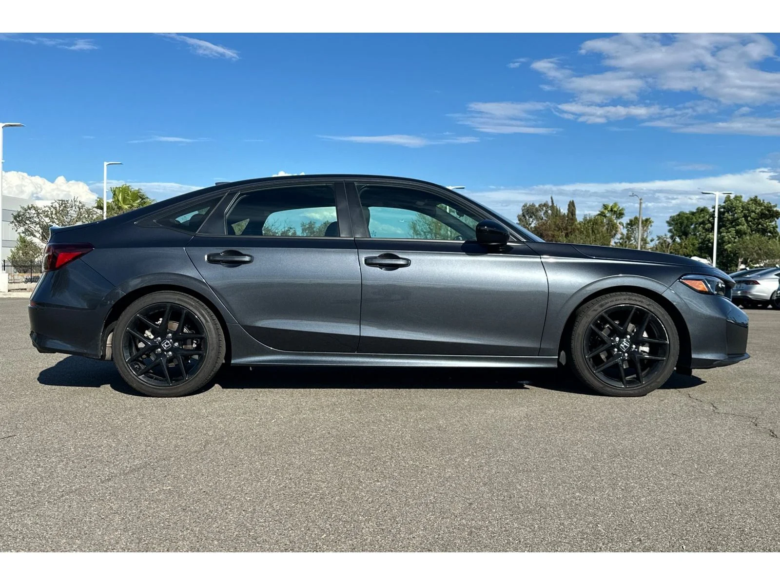 Used 2025 Meteorite Gray Metallic Honda Sport image 7