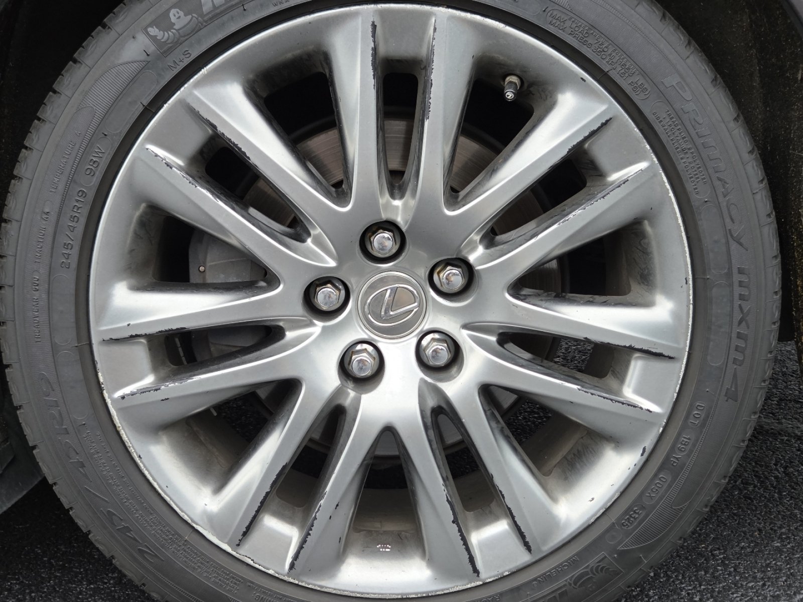 Used 2015 Pearl Lexus 460 image 15