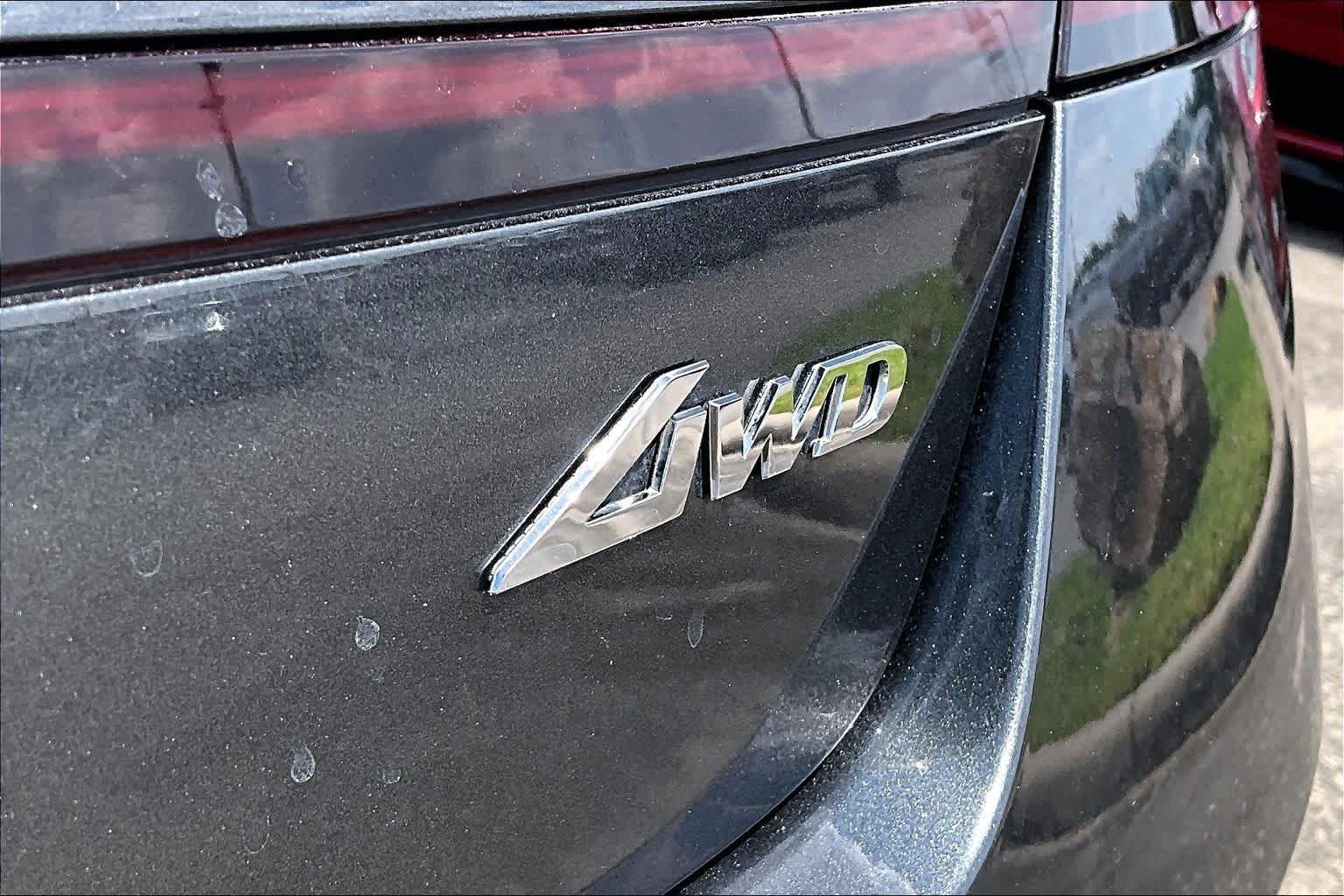 Used 2023 Makalu Gray Genesis e-SC image 10