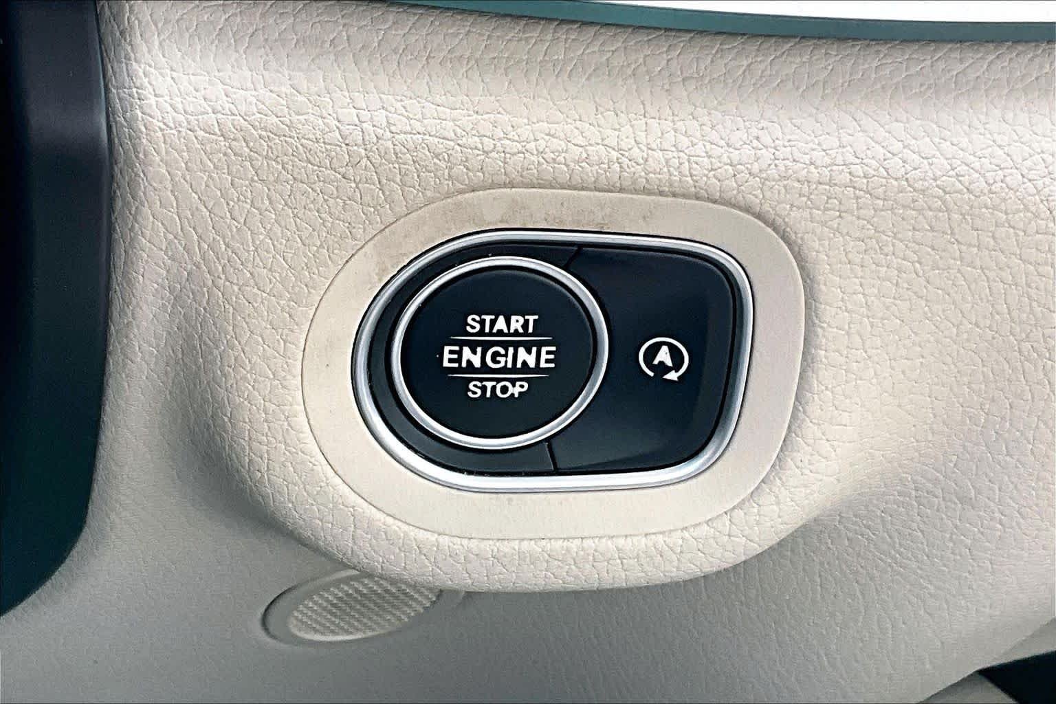 Used 2020 Selenite Grey Metallic Mercedes-Benz GLS 450 image 33