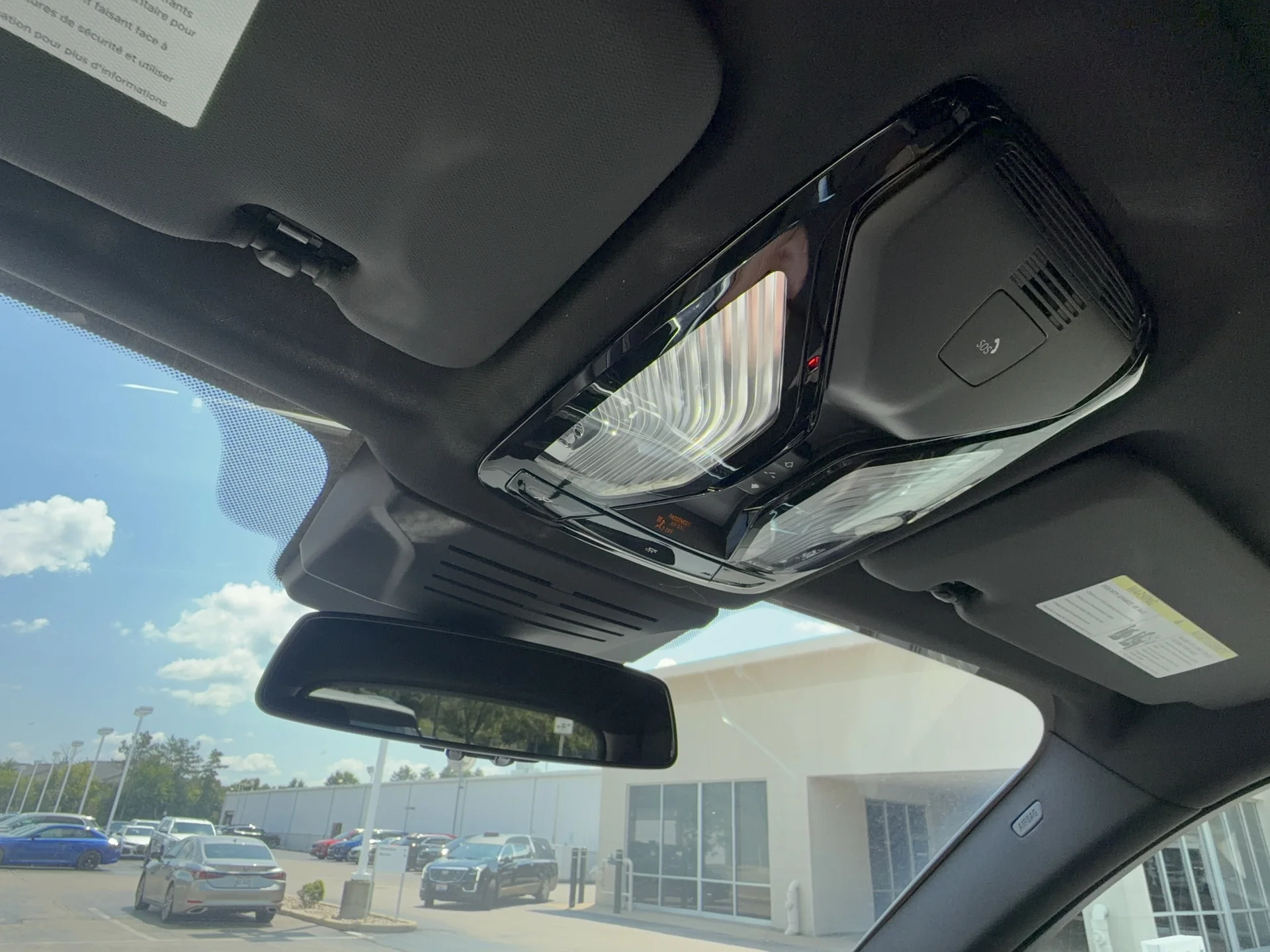 New 2026 Mineral White Metallic BMW xDrive40i image 23
