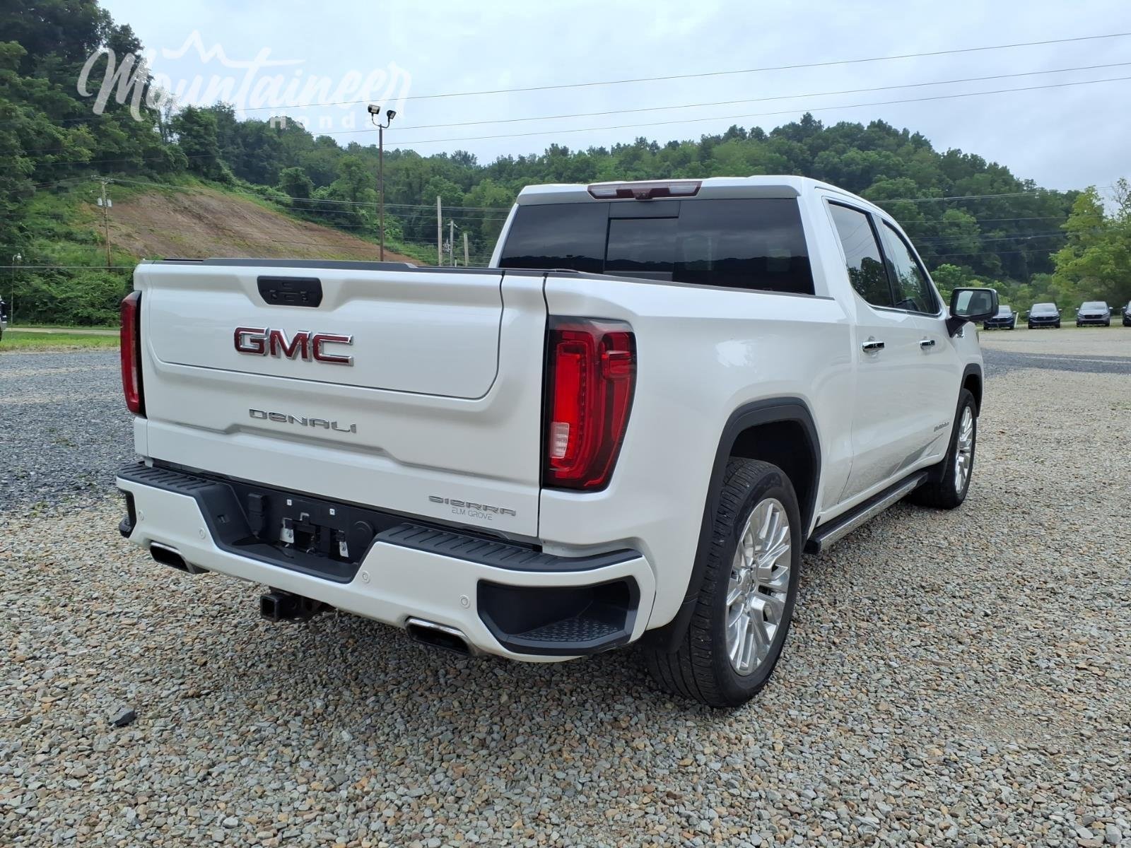 Used 2020 White Frost Tricoat GMC Denali image 6