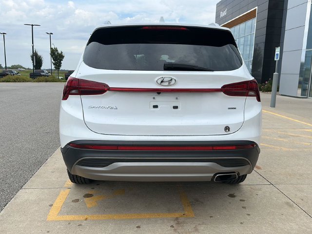 Used 2023 White Hyundai SEL image 3