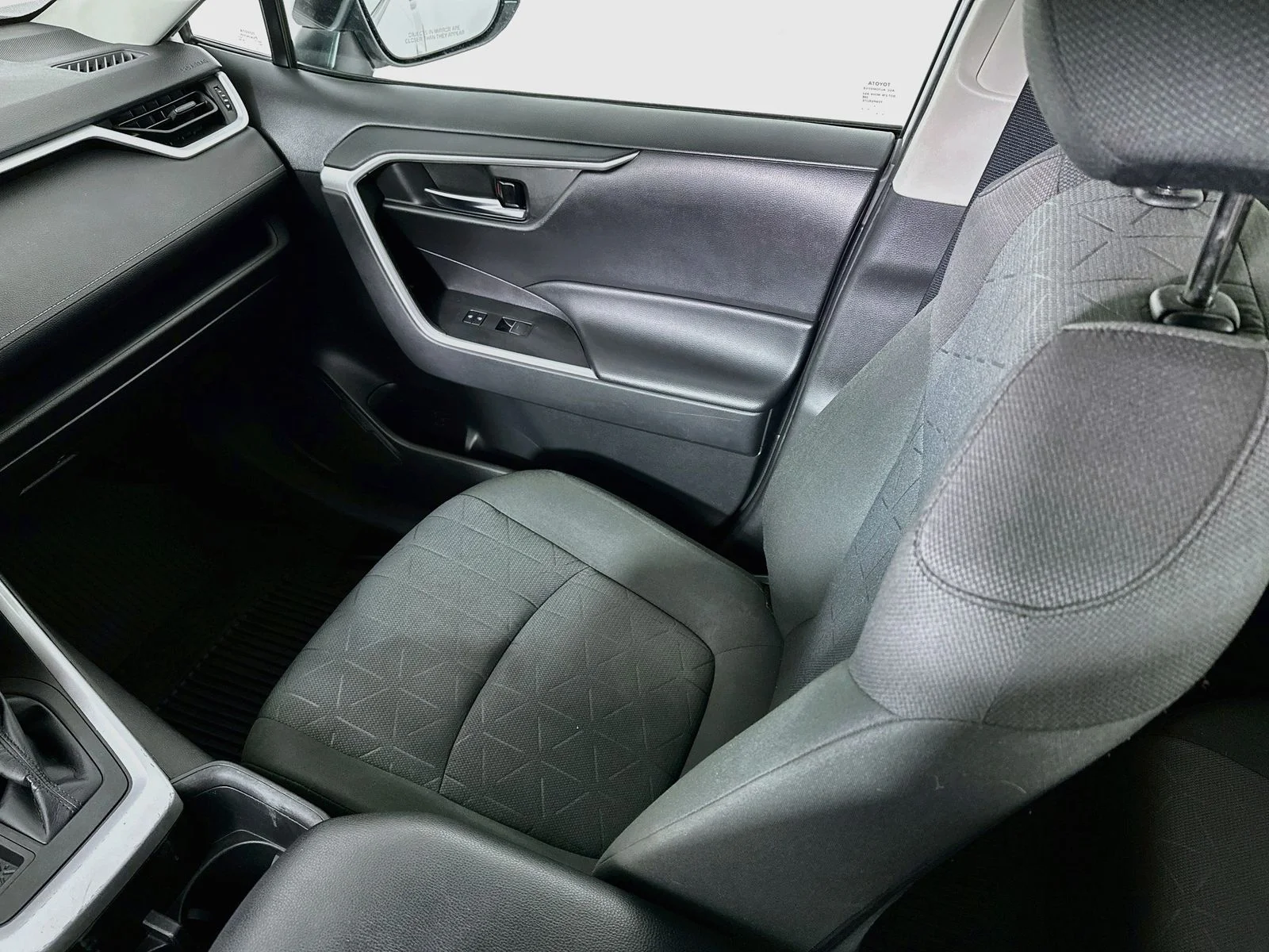 Used 2023 Ice Toyota XLE image 24