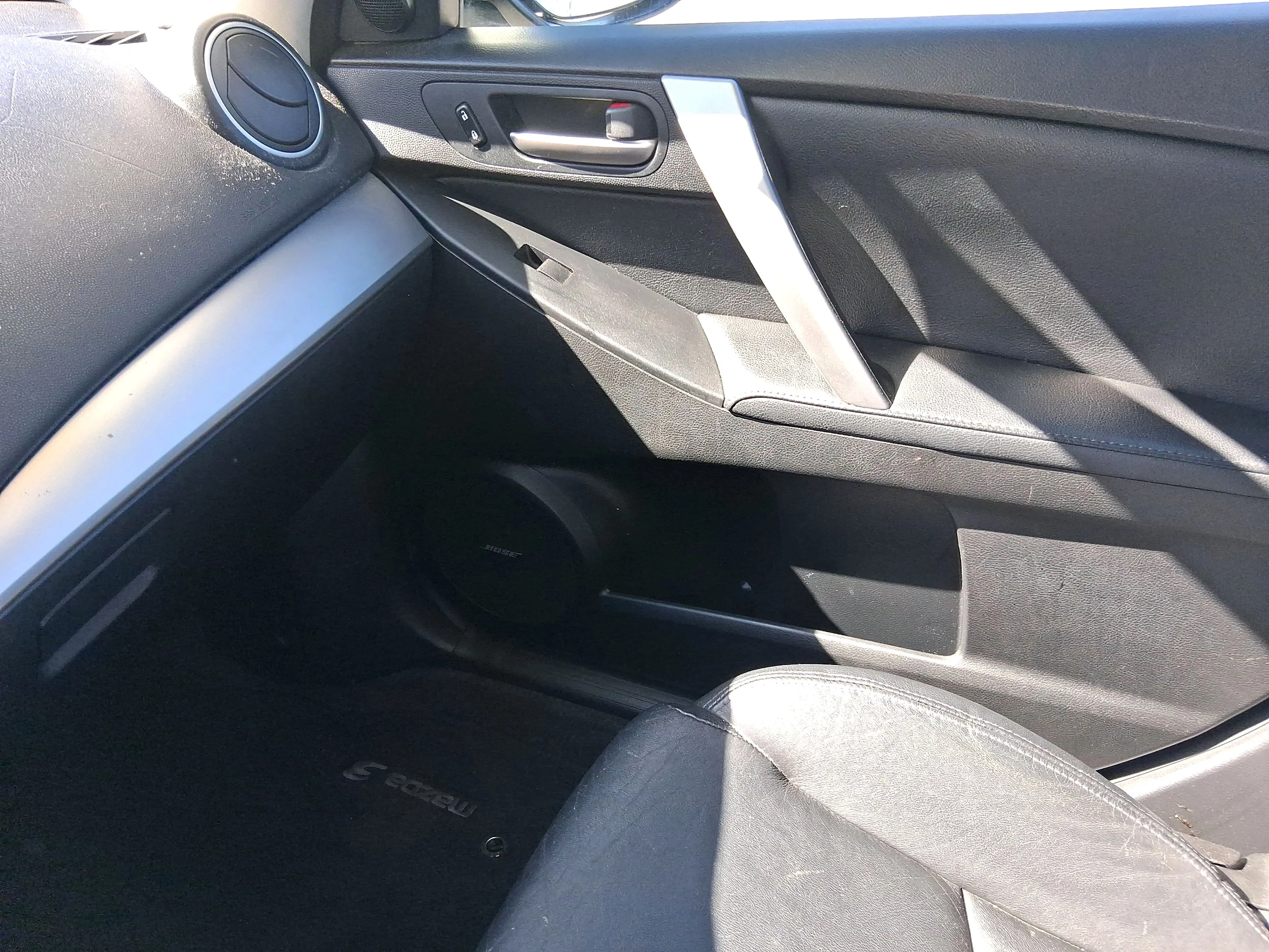 Used 2011 Silver Mazda s Grand Touring image 18