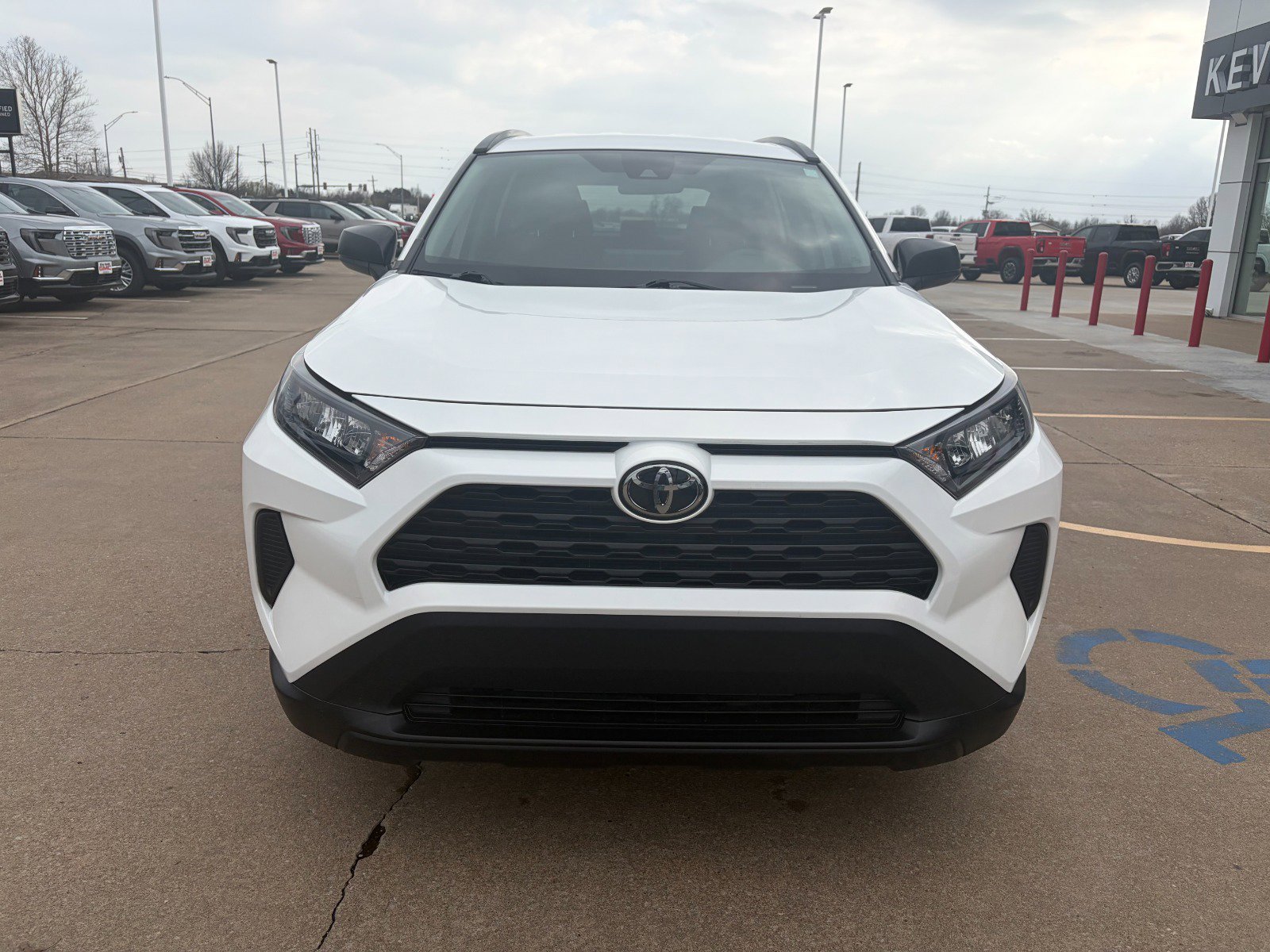 Used 2020 Toyota RAV4 LE with VIN 2T3H1RFV7LC037734 for sale in Wagoner, OK