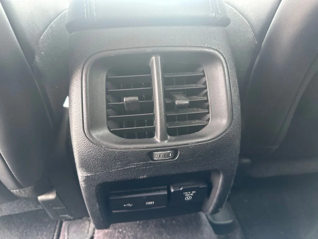 Used 2019 Crystal Metallic Jeep Limited image 14