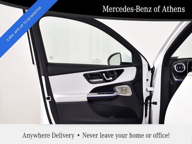 New 2026 Polar White Mercedes-Benz GLC 300 image 17