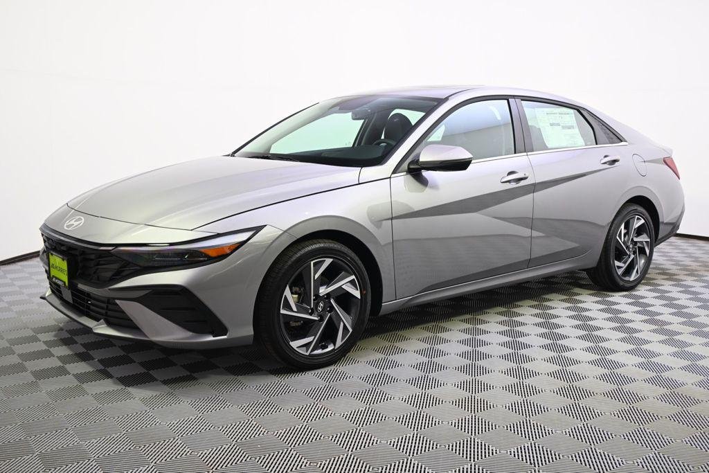 New 2026 Fluid Metal Hyundai Limited image 2
