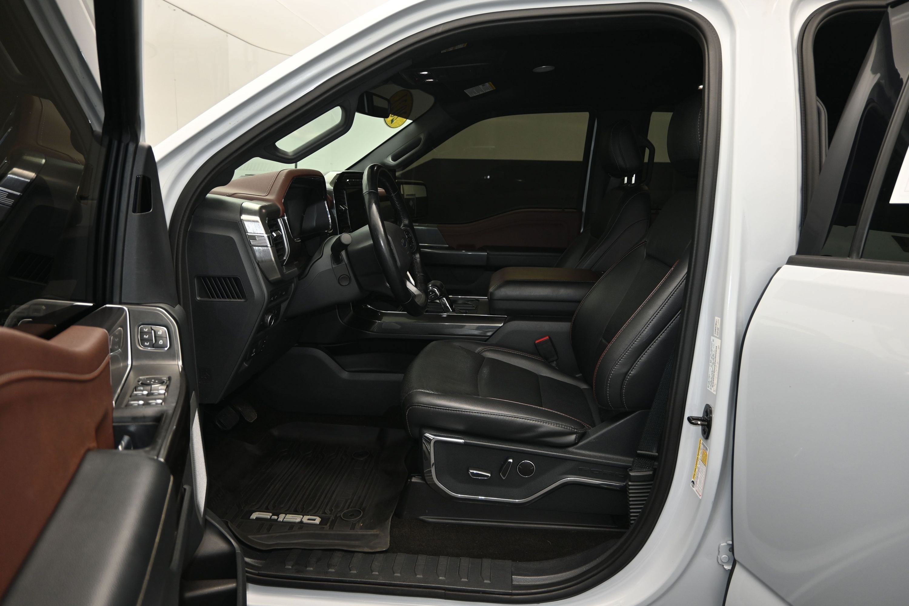 Certified Used 2021 White Metallic Ford LARIAT image 17