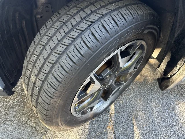 Used 2019 Gray Subaru 2.0i Premium image 32