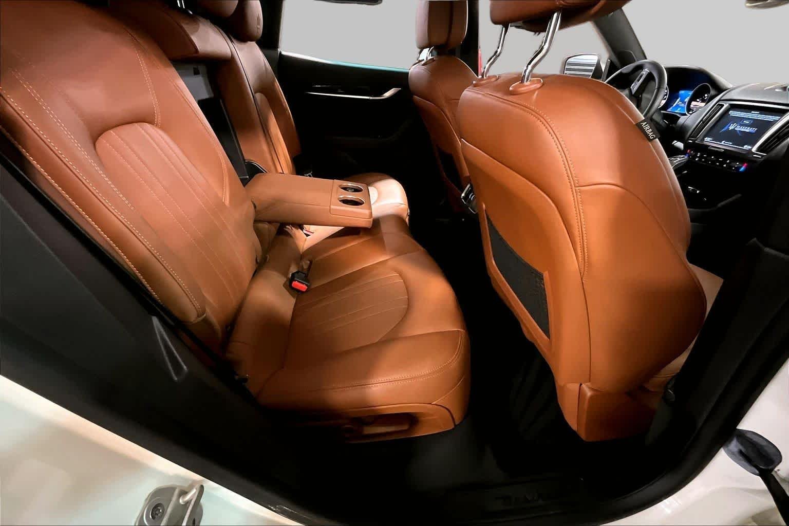 Used 2019 Bianco Maserati  image 20