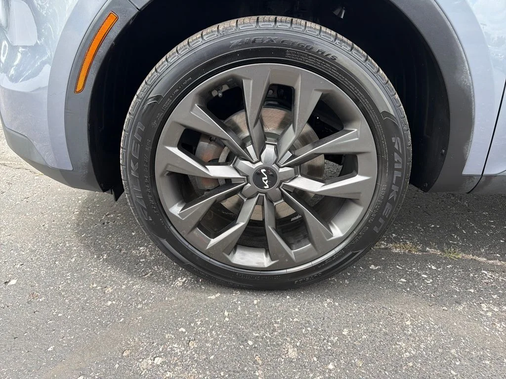 Used 2022 Everlasting Silver Kia X-Line SX Prestige image 31