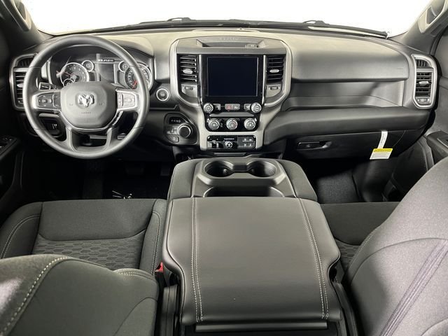 New 2026 Diamond Black Crystal Pearlcoat RAM Express image 9