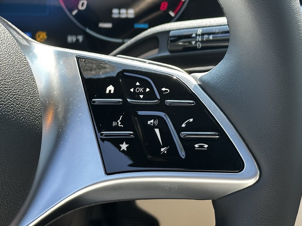 New 2027 Polar White Mercedes-Benz GLC 300 image 66