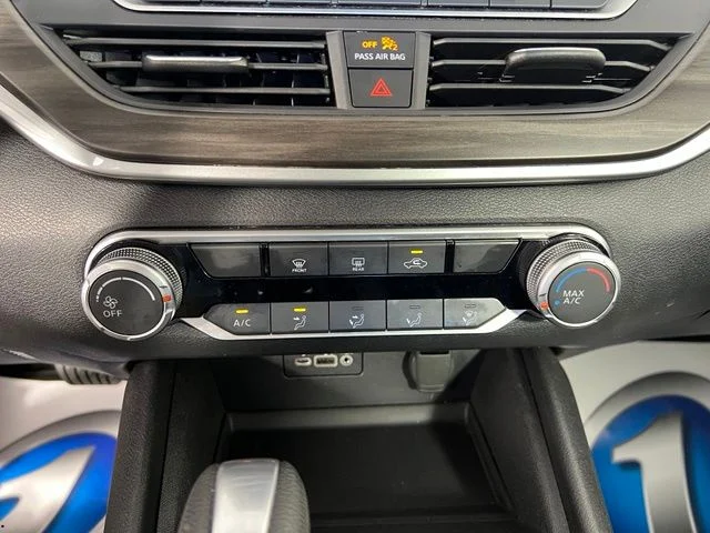 Used 2025  Nissan 2.5 SV image 26