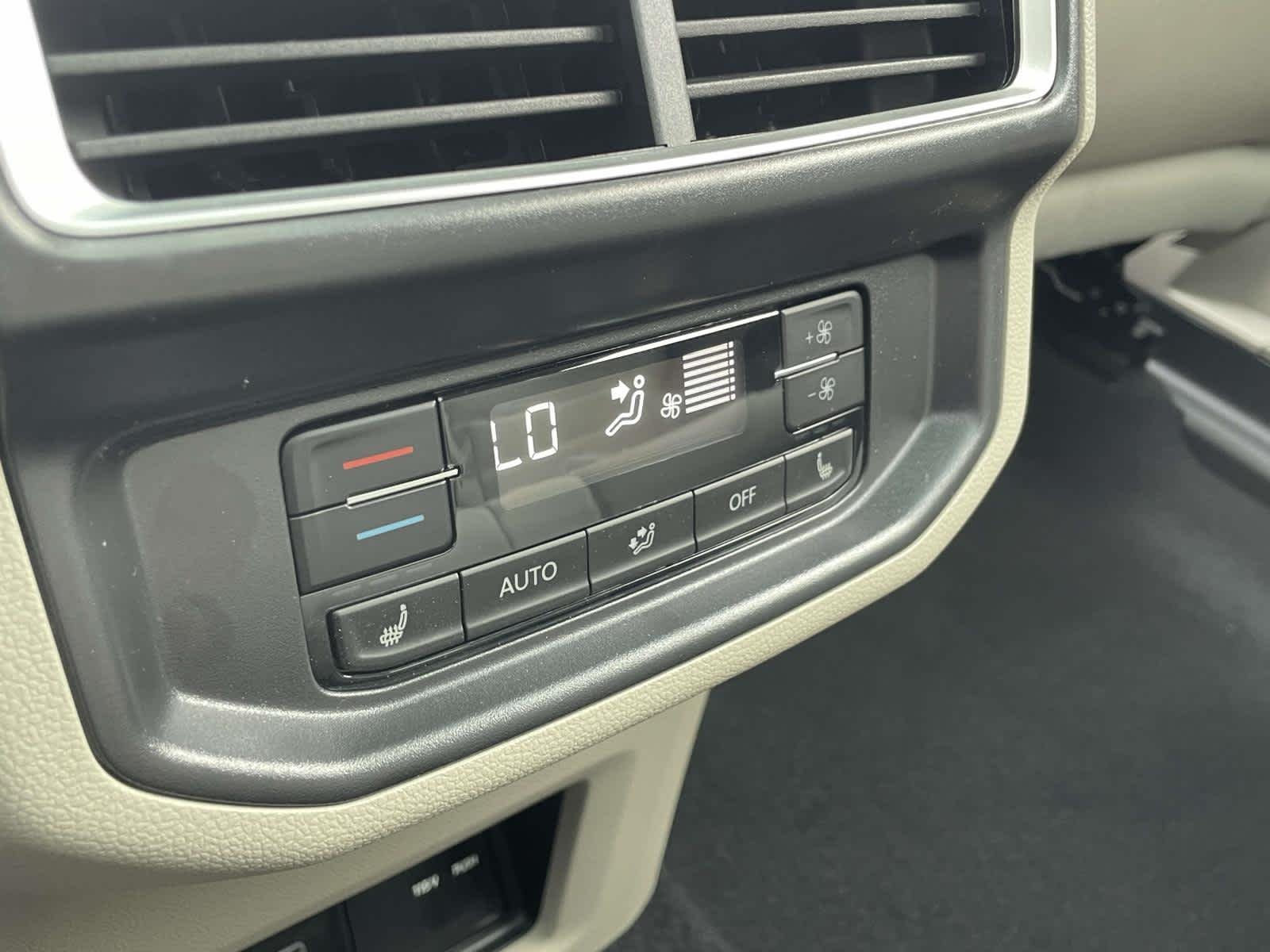 New 2026 Deep Black Pearl Volkswagen 2.0T SEL image 22