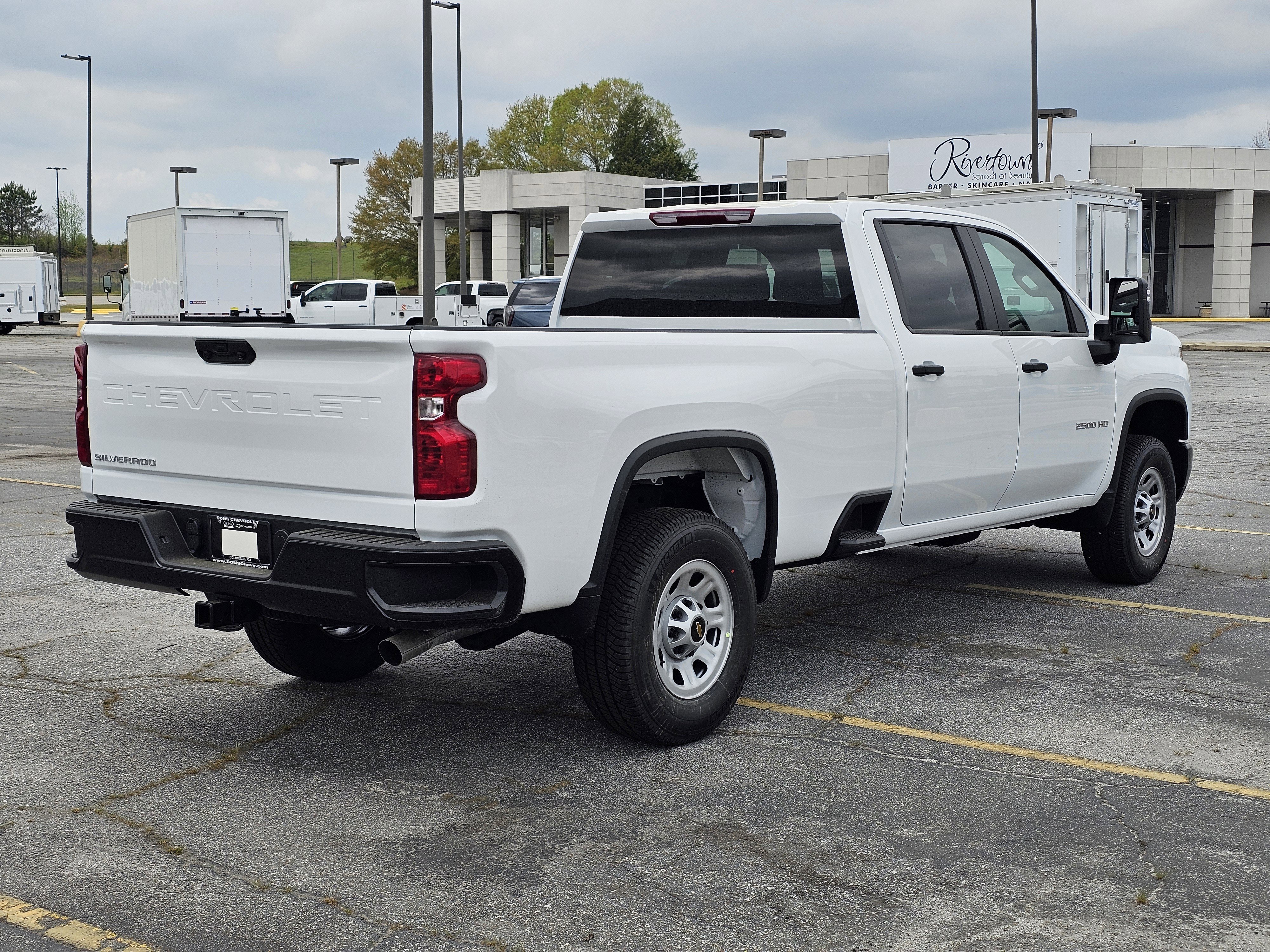 New 2026 Summit White Chevrolet WT image 11