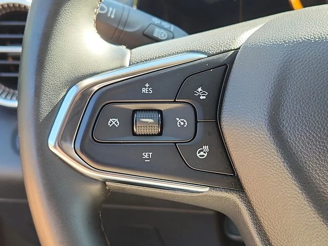 Used 2024 Brown Chevrolet ACTIV image 20