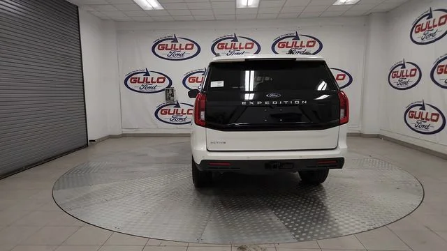 New 2026 Star White Metallic Tri-Coat Ford Active image 11
