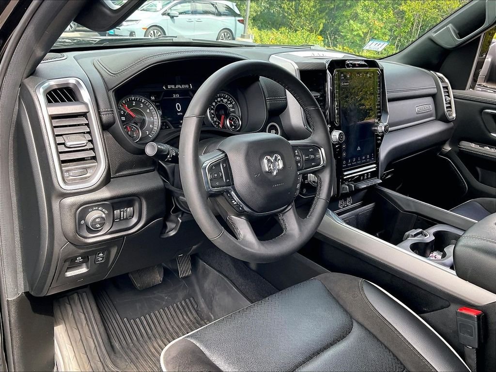 Used 2025 Diamond Black Crystal PC Ram Laramie image 8
