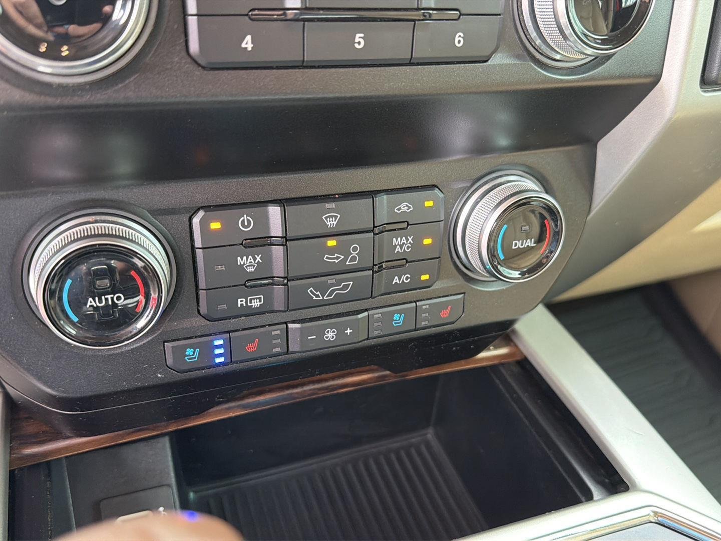 Used 2020 Race Red Ford LARIAT image 27