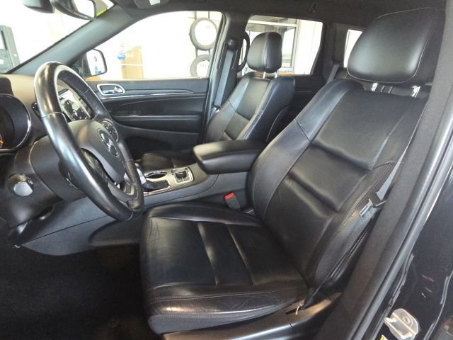 Used 2019 Black Jeep Limited image 9