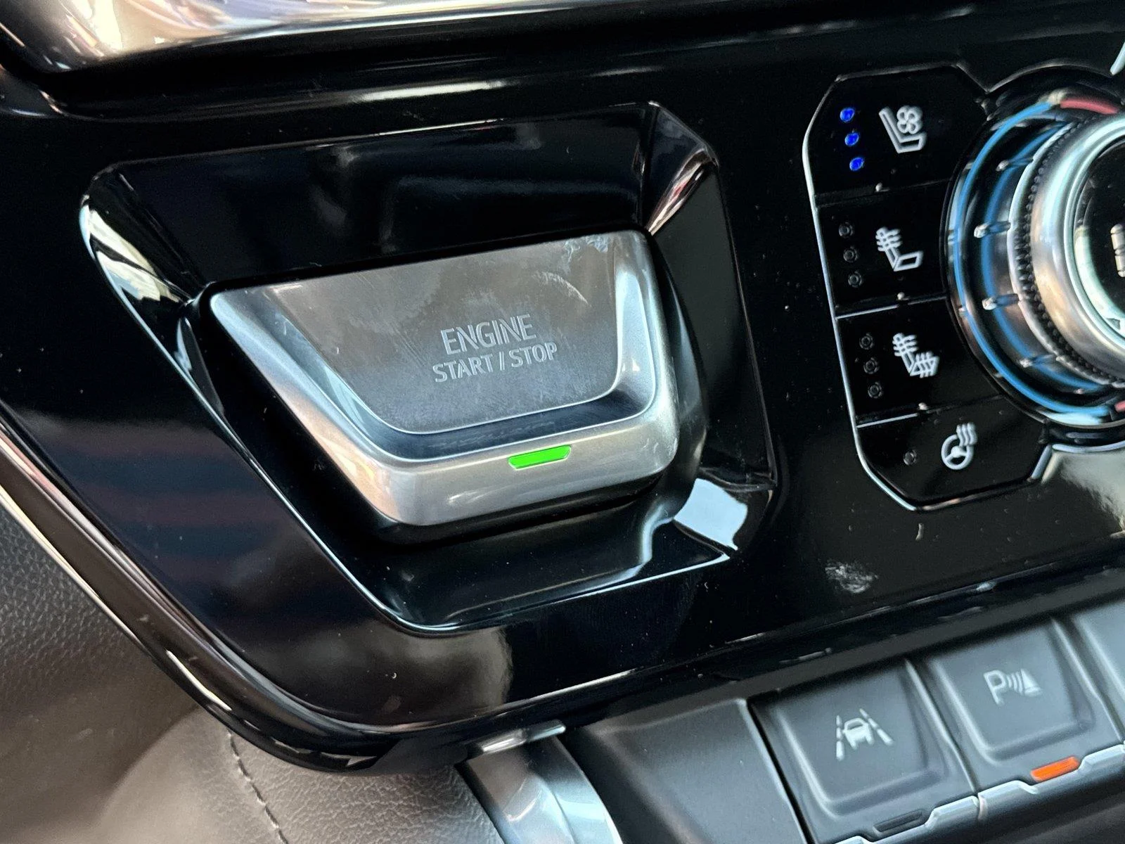 New 2026 Glacier White Tricoat GMC Denali image 27