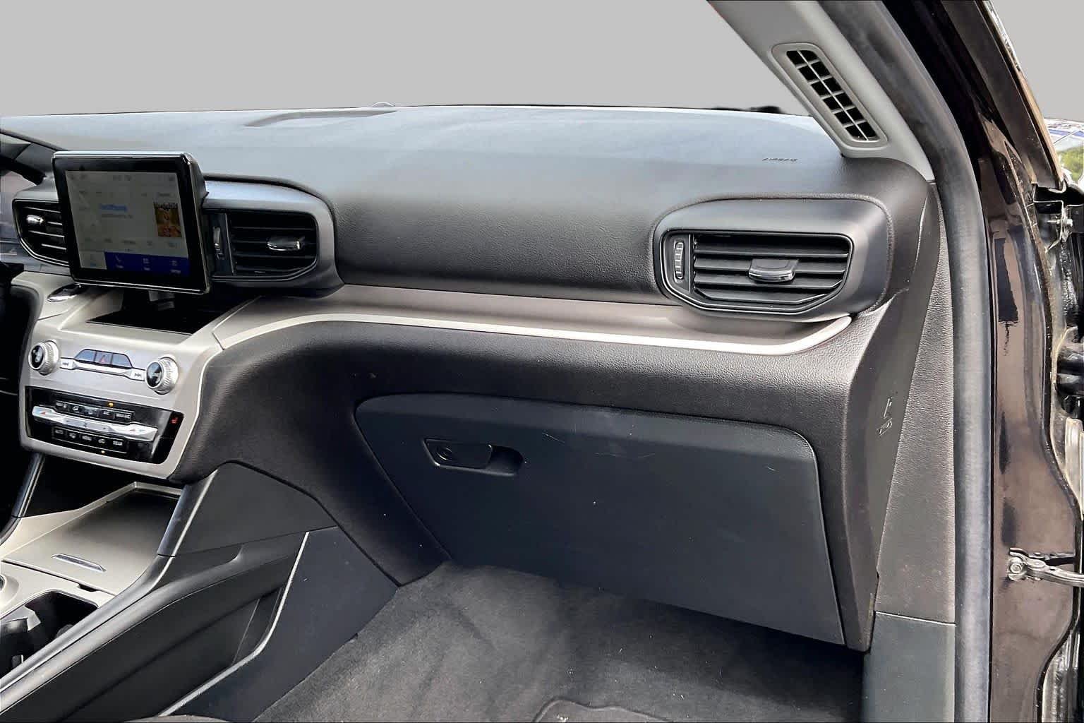 Used 2022 Agate Black Metallic Ford XLT image 18