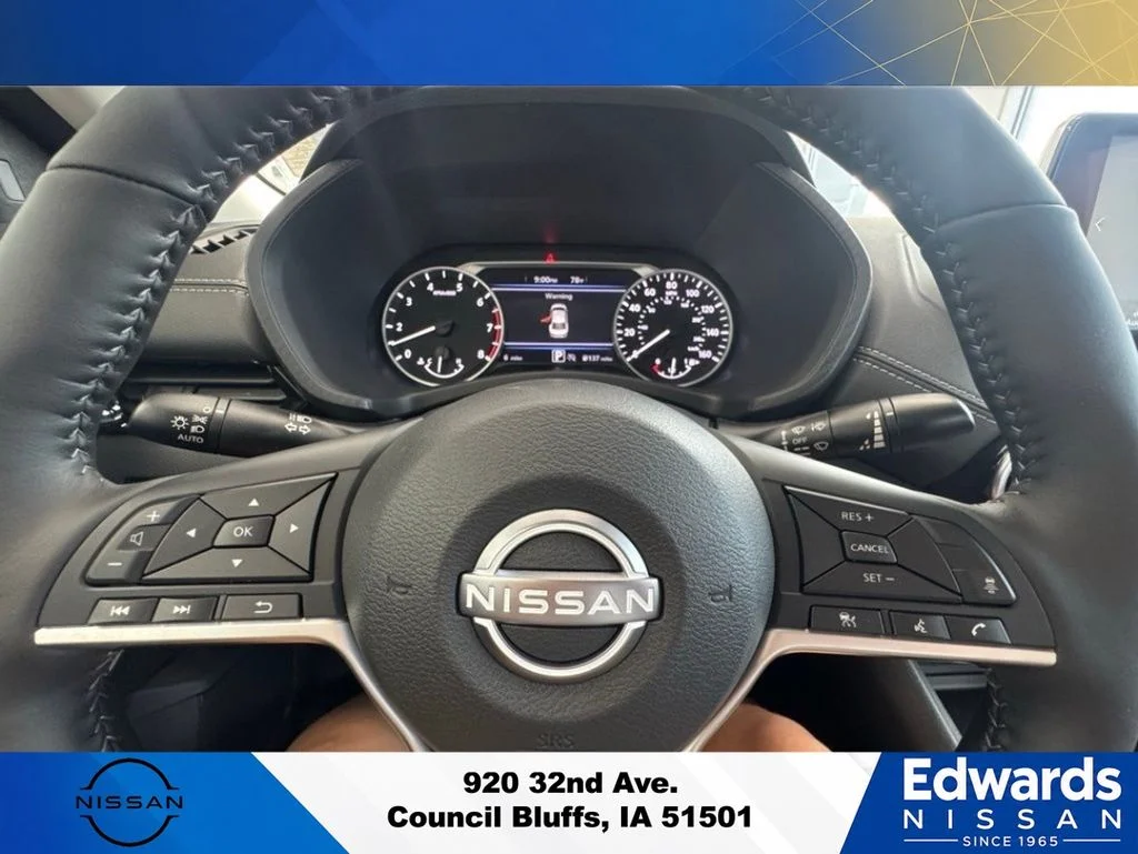 2025 Nissan Sentra SV - Photo 25