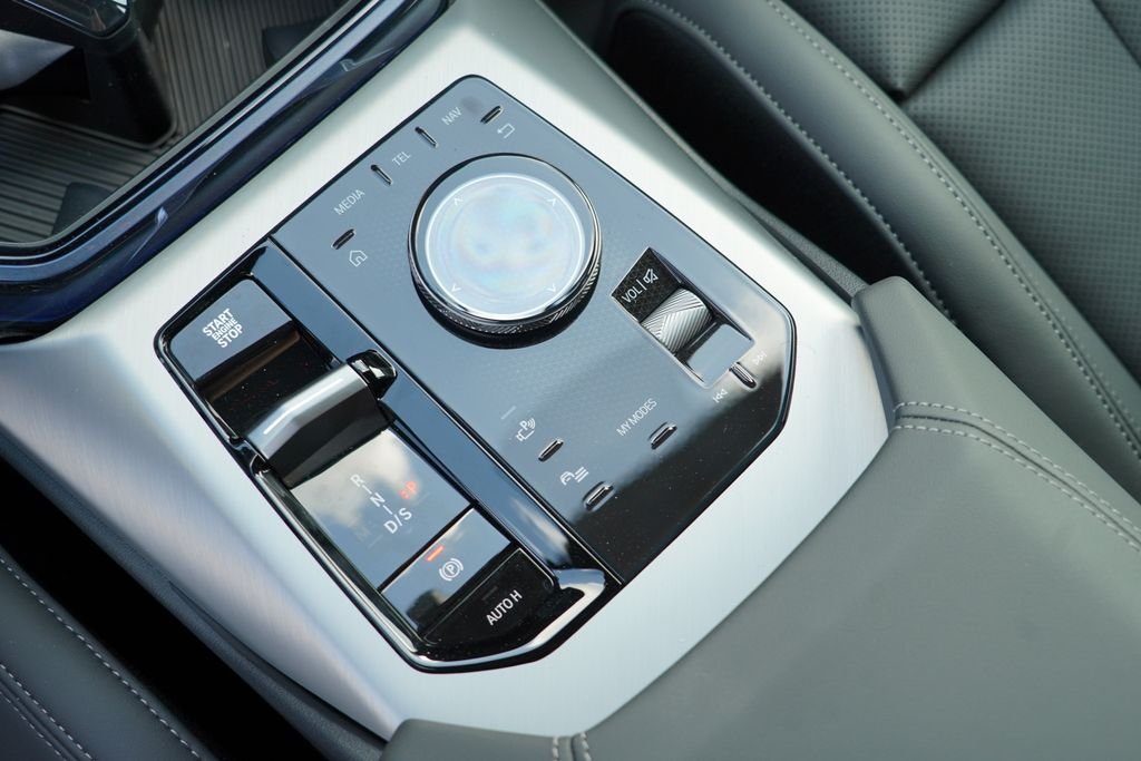 New 2026 Brooklyn Grey Metallic BMW 30 xDrive image 17