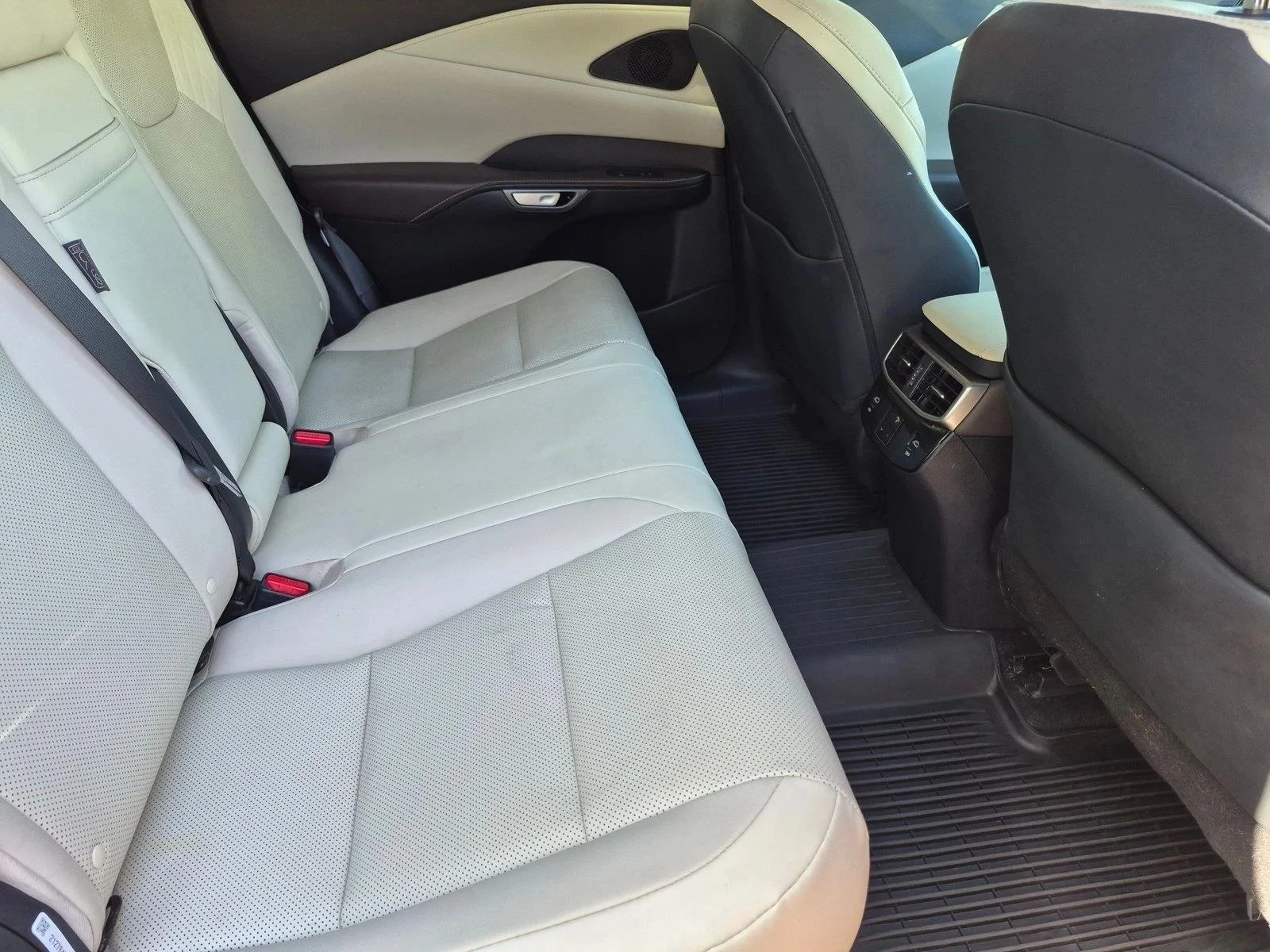 Certified Used 2024 Copper Crest Lexus PREMIUM FWD image 17