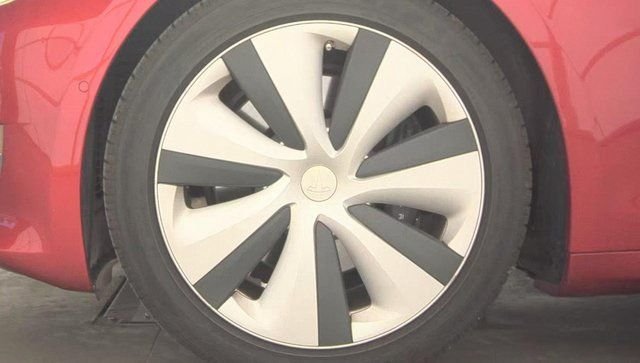 Used 2021 Red Tesla Long Range image 5