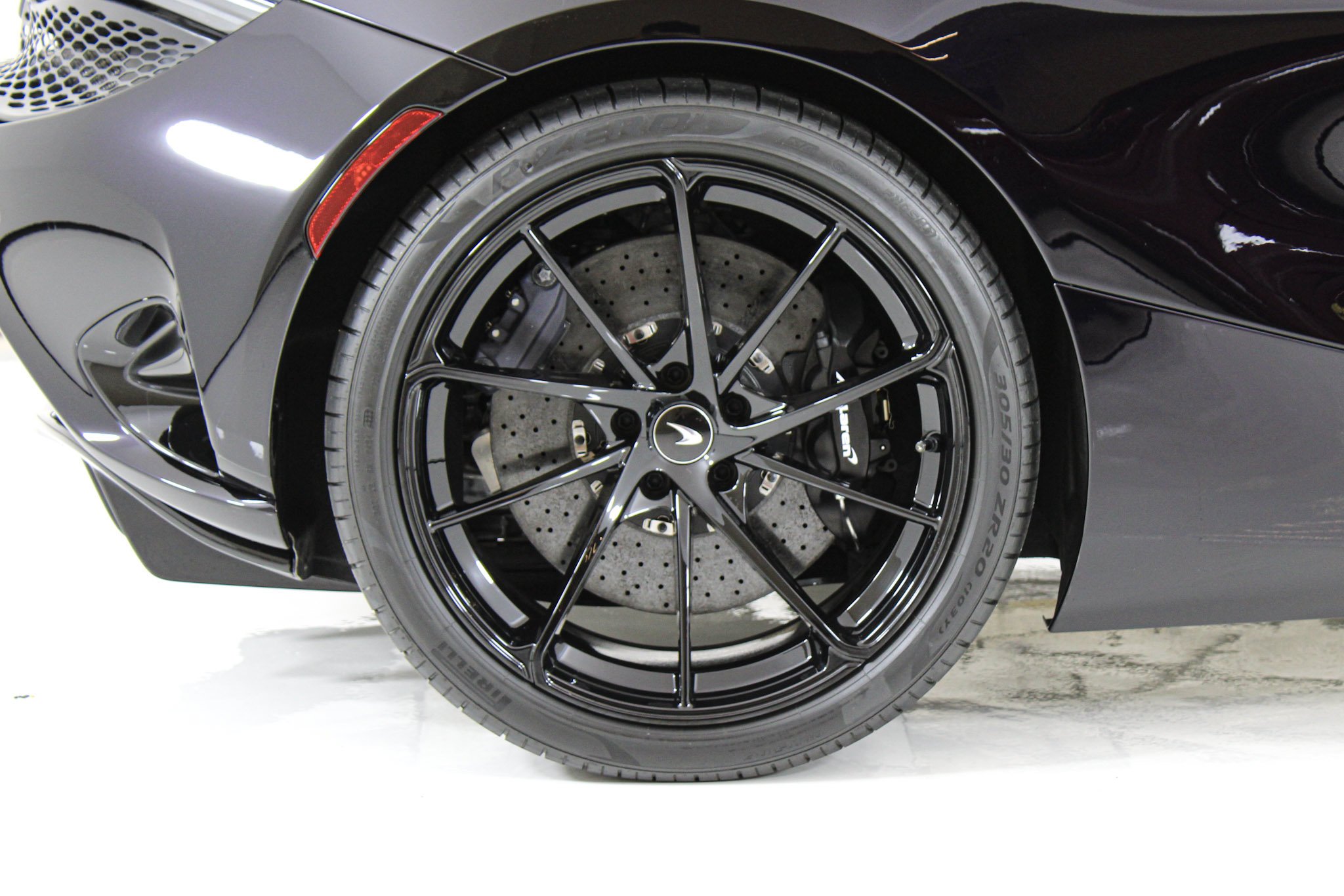 Used 2024 Purple McLaren Coupe image 29