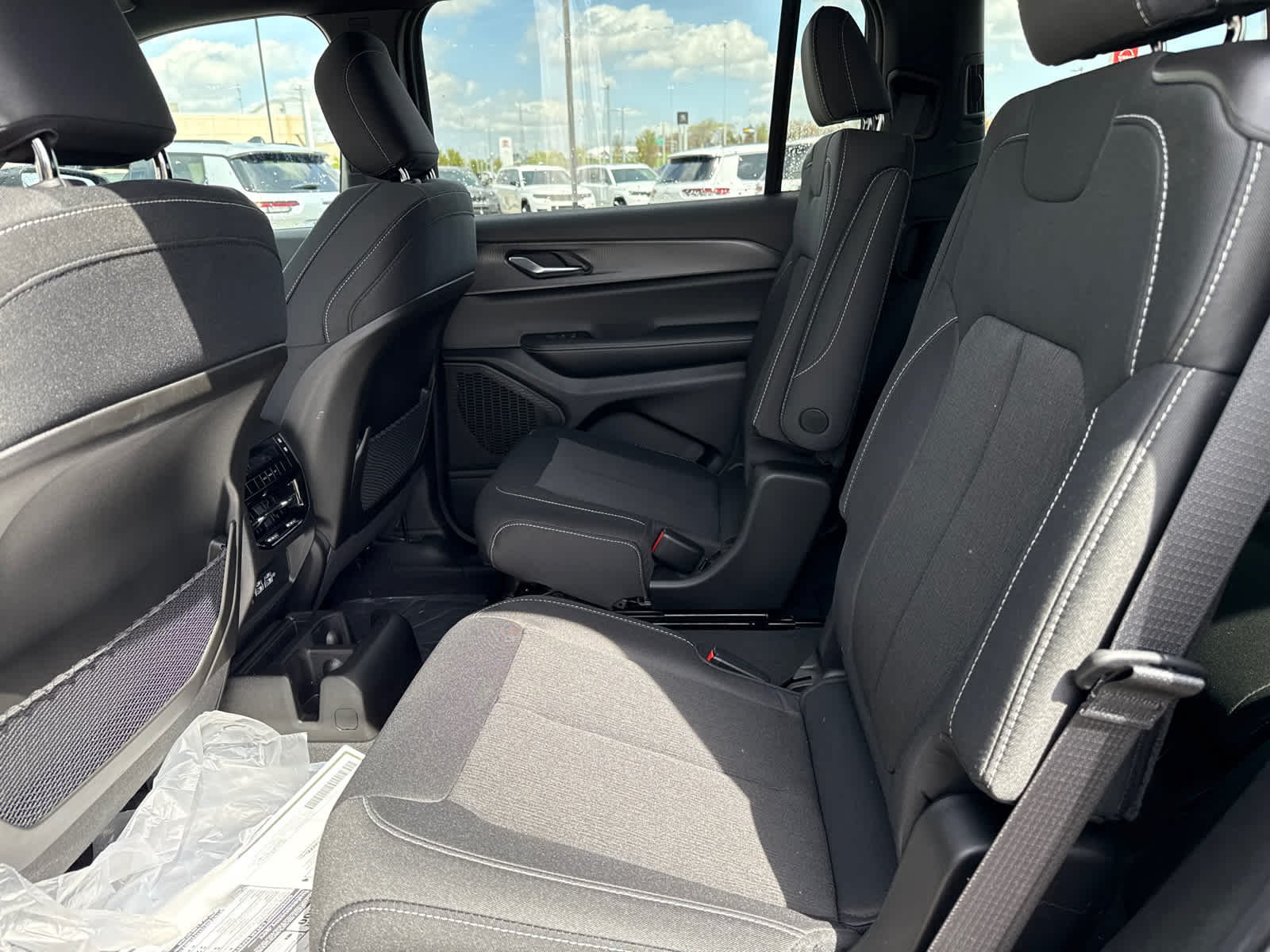 2025 Jeep Grand Cherokee L Laredo - Photo 11