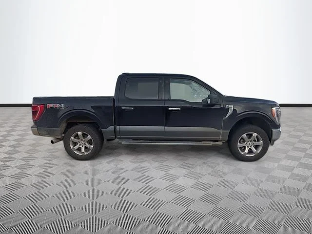 Used 2021 Black Ford XLT image 6