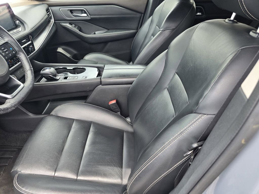 Used 2021 Gray Nissan SL image 19