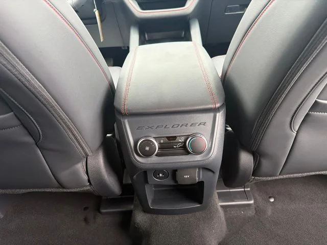 New 2026 Space White Metallic Ford ST-Line image 49