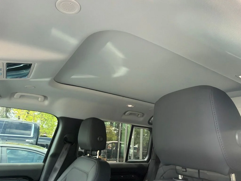 Used 2025 Black Land Rover S image 10