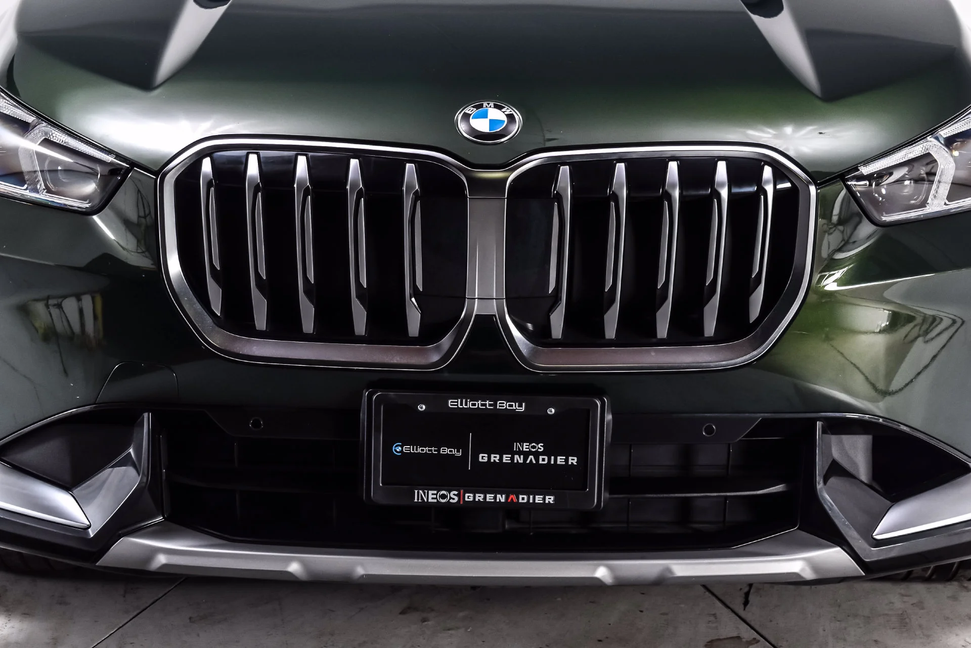Used 2023 Green Metallic BMW xDrive28i image 8