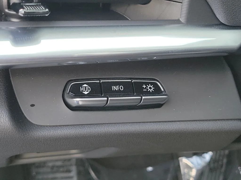 Used 2024 Blue Chevrolet Stingray image 21