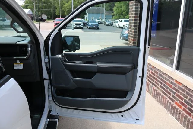 New 2026 Oxford White Ford XLT image 50