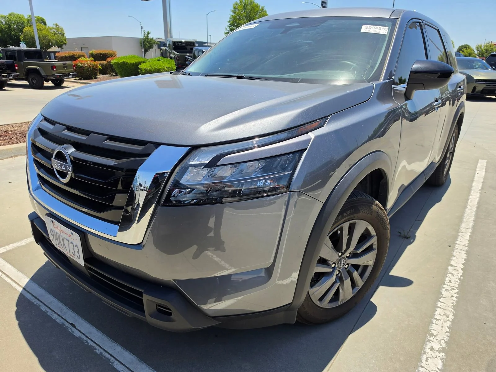 2024 Nissan Pathfinder S 2WD's photo