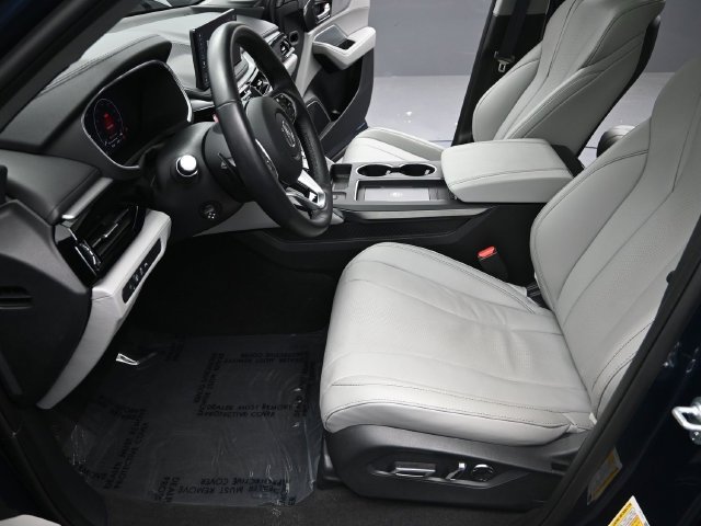 Used 2025  Acura Technology Package image 16