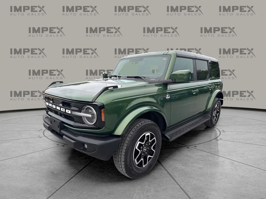 Used 2025 Green Ford Outer Banks image 1